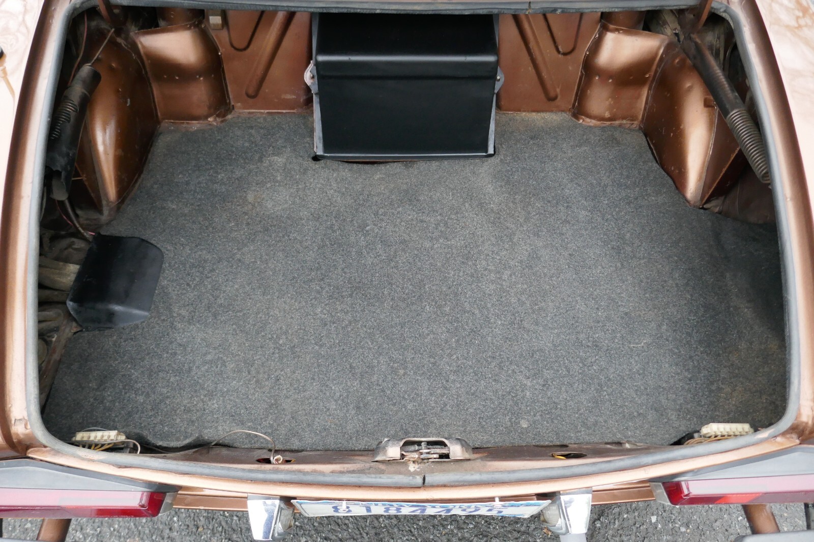Fiat-124-Spider-1979-17