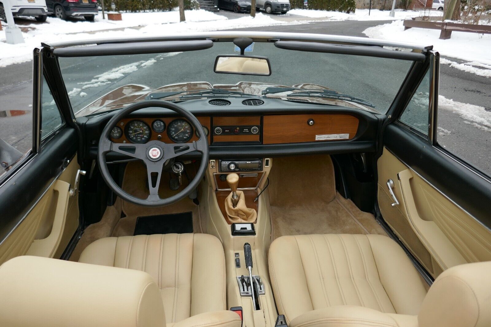 Fiat-124-Spider-1979-5