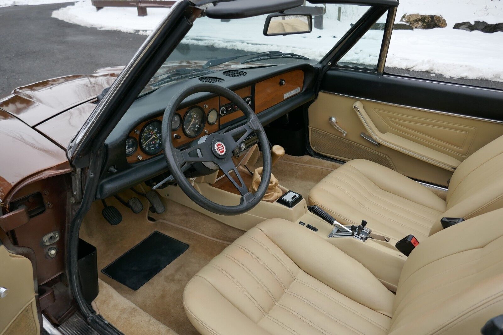 Fiat-124-Spider-1979-7