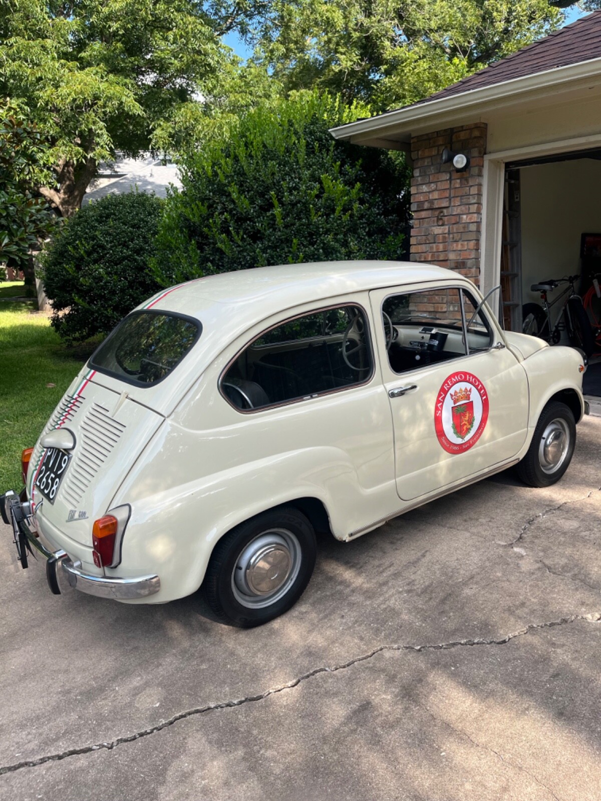 Fiat-600D-1968-Coupe-5