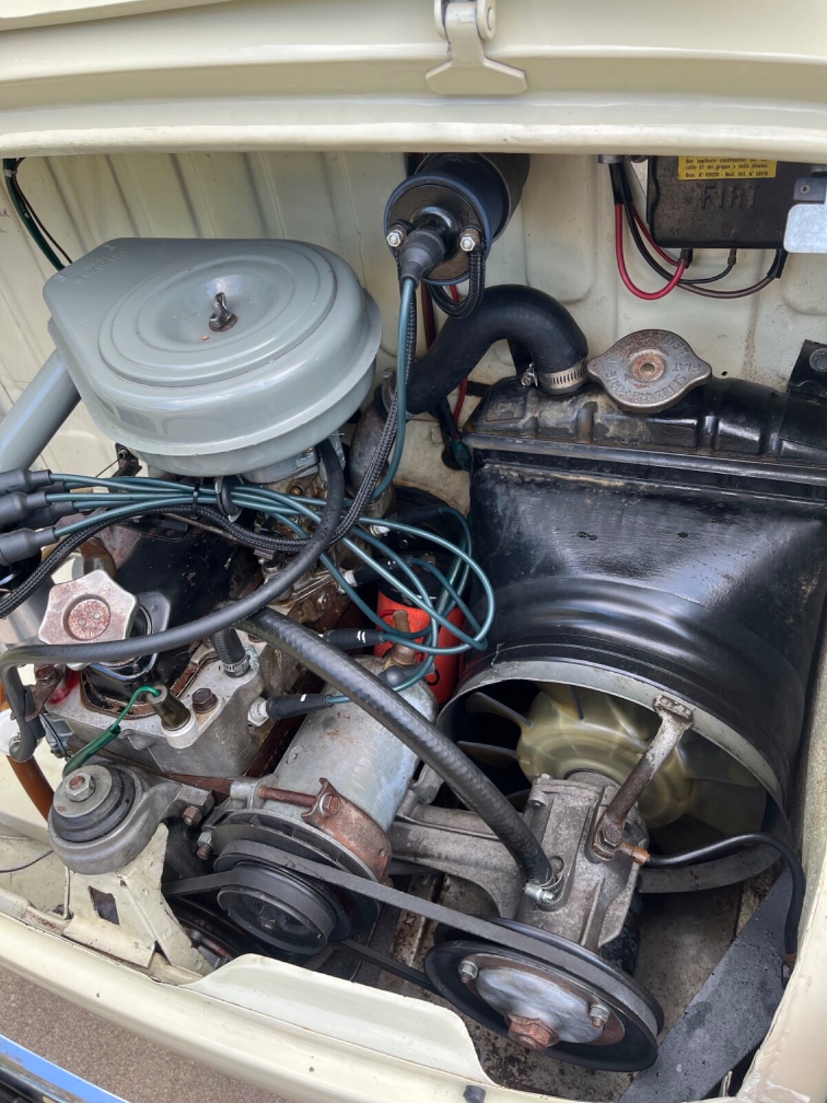 Fiat-600D-1968-Coupe-7