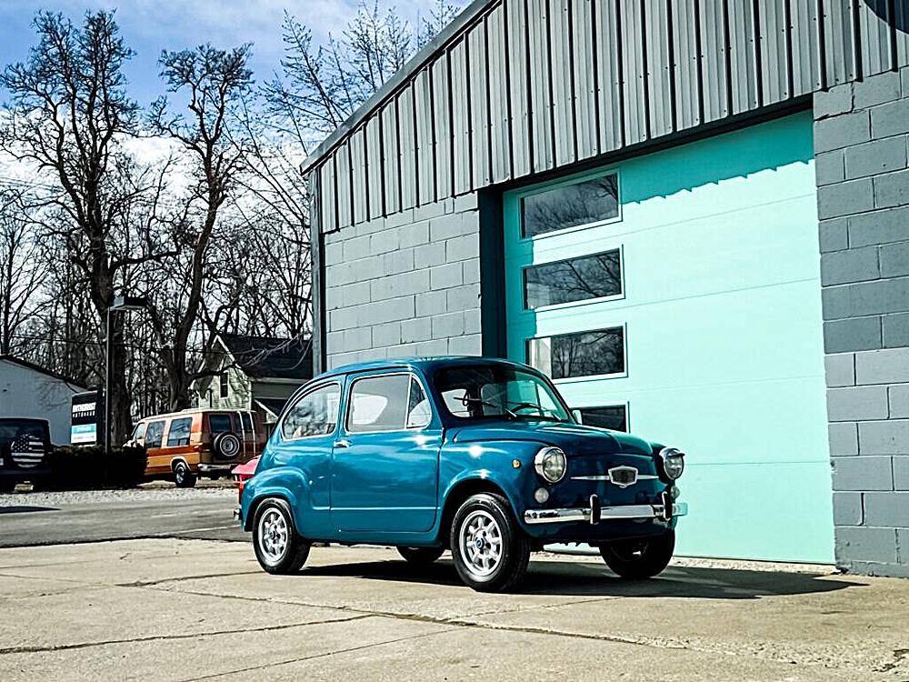 Fiat-600d-1969-blue-3