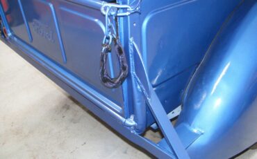 Ford-12-Ton-Pickup-1941-13