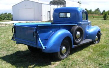 Ford-12-ton-pickup-model-11-1941-blue-12