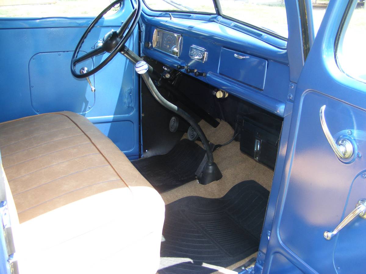 Ford-12-ton-pickup-model-11-1941-blue-15