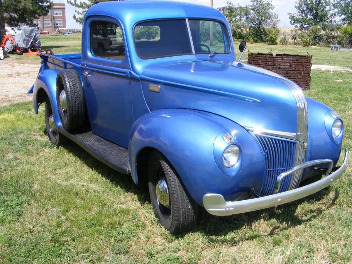 Ford-12-ton-pickup-model-11-1941-blue-3