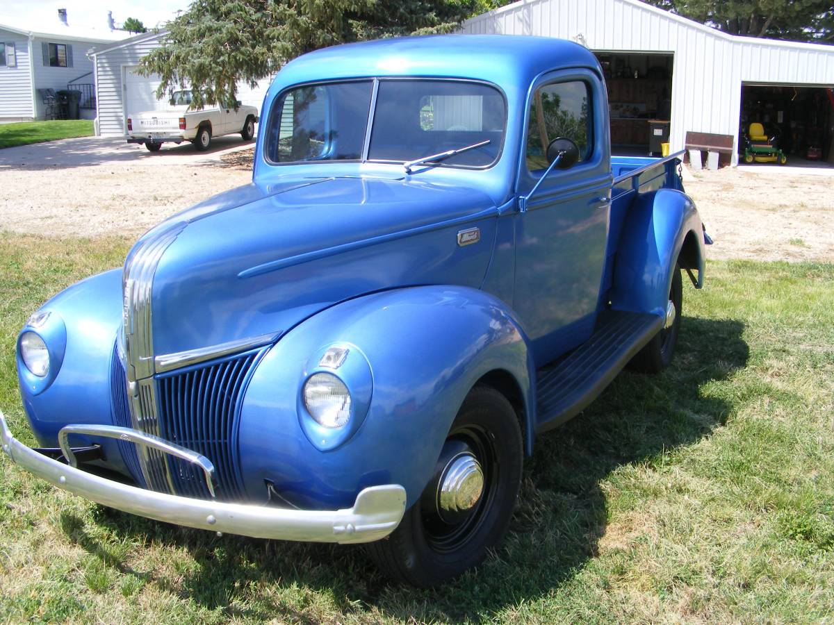 Ford-12-ton-pickup-model-11-1941-blue-5