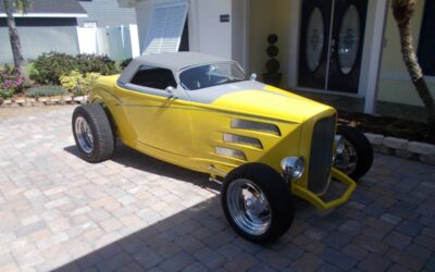 Ford   1932 yellow