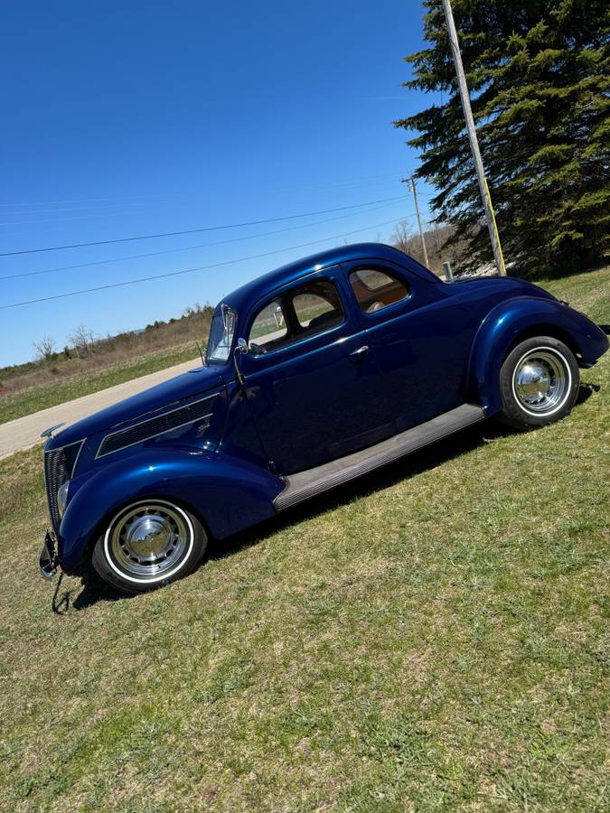 Ford-2dr.-1937-blue-1