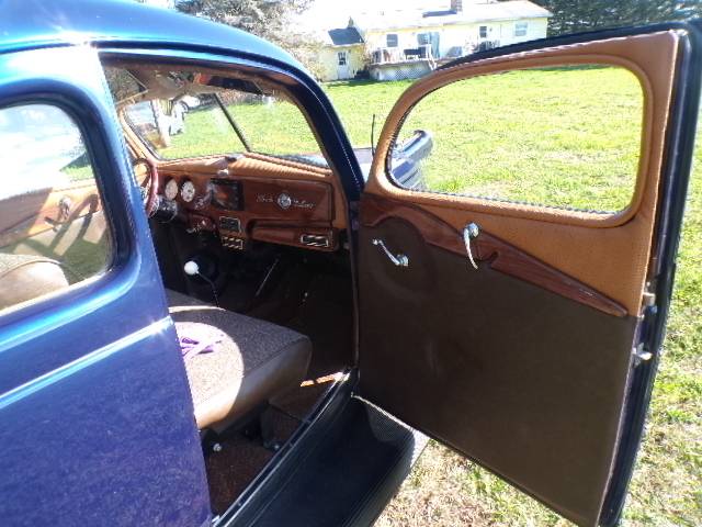 Ford-2dr.-1937-blue-12