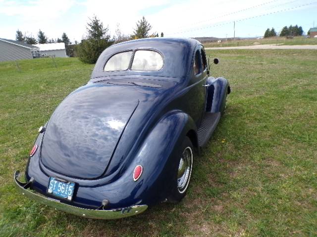 Ford-2dr.-1937-blue-18
