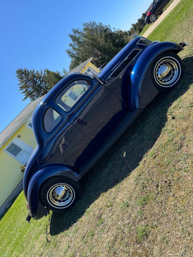 Ford-2dr.-1937-blue