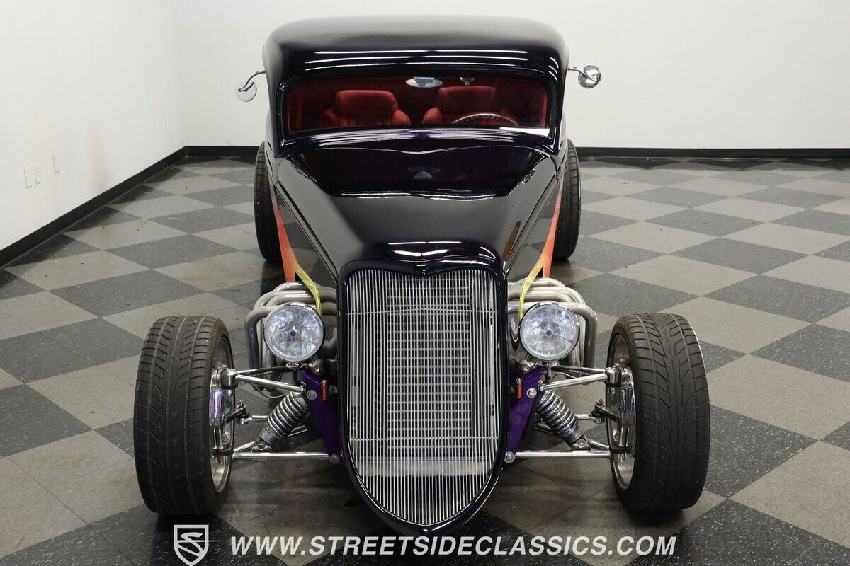 Ford-3-Window-1933-Coupe-15
