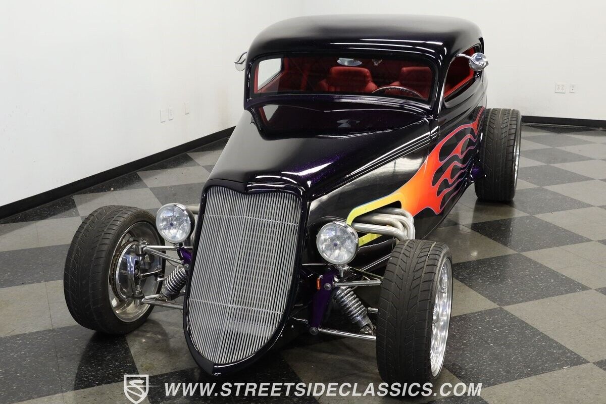 Ford-3-Window-1933-Coupe-16