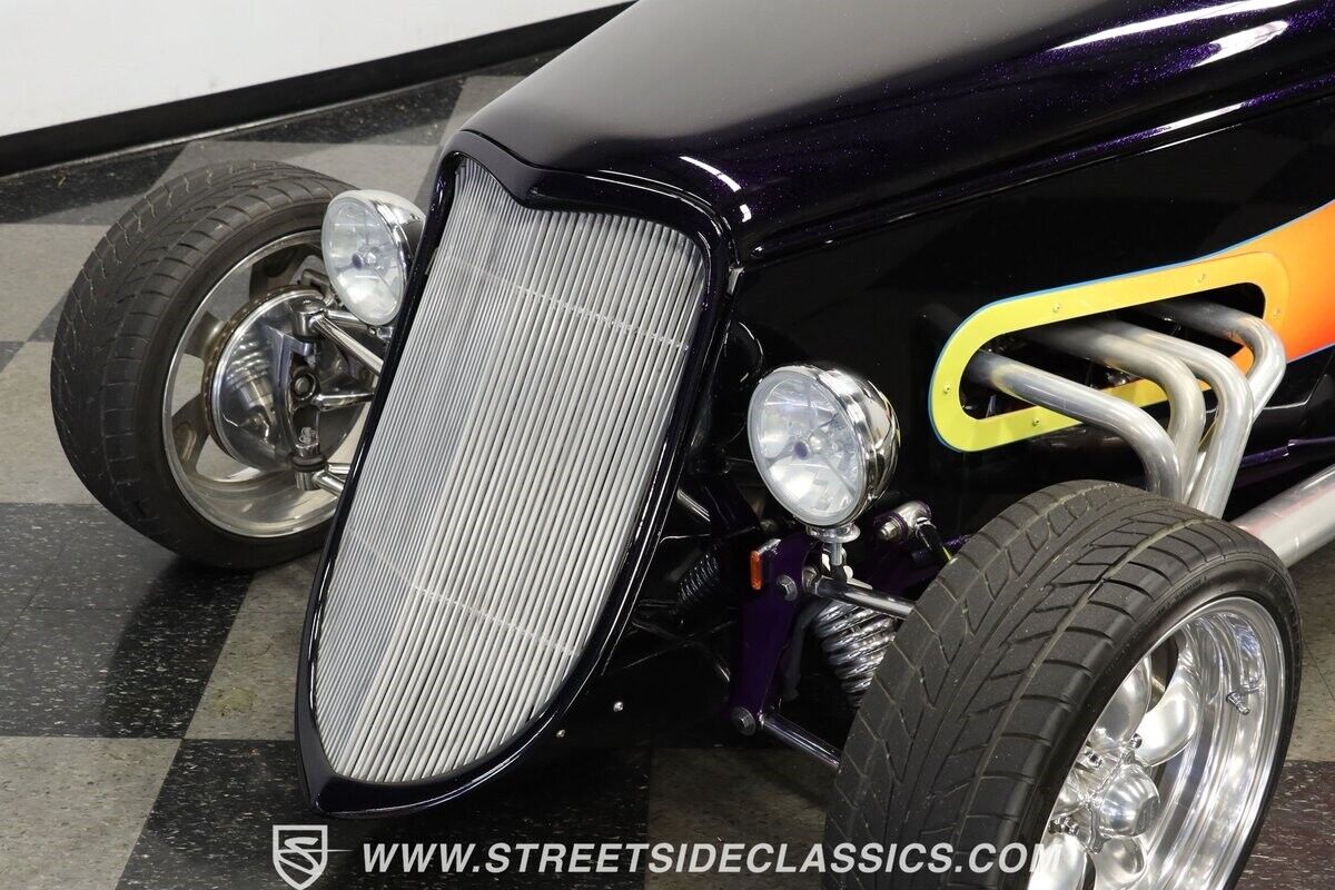 Ford-3-Window-1933-Coupe-18