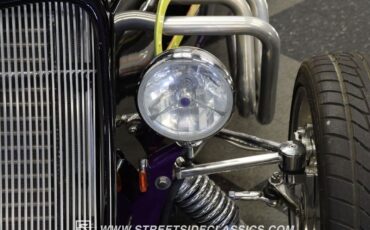 Ford-3-Window-1933-Coupe-19