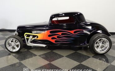 Ford-3-Window-1933-Coupe-2