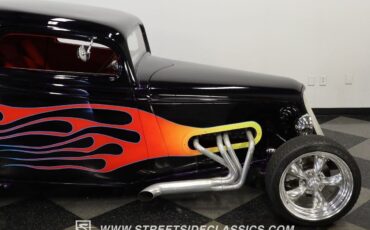 Ford-3-Window-1933-Coupe-28