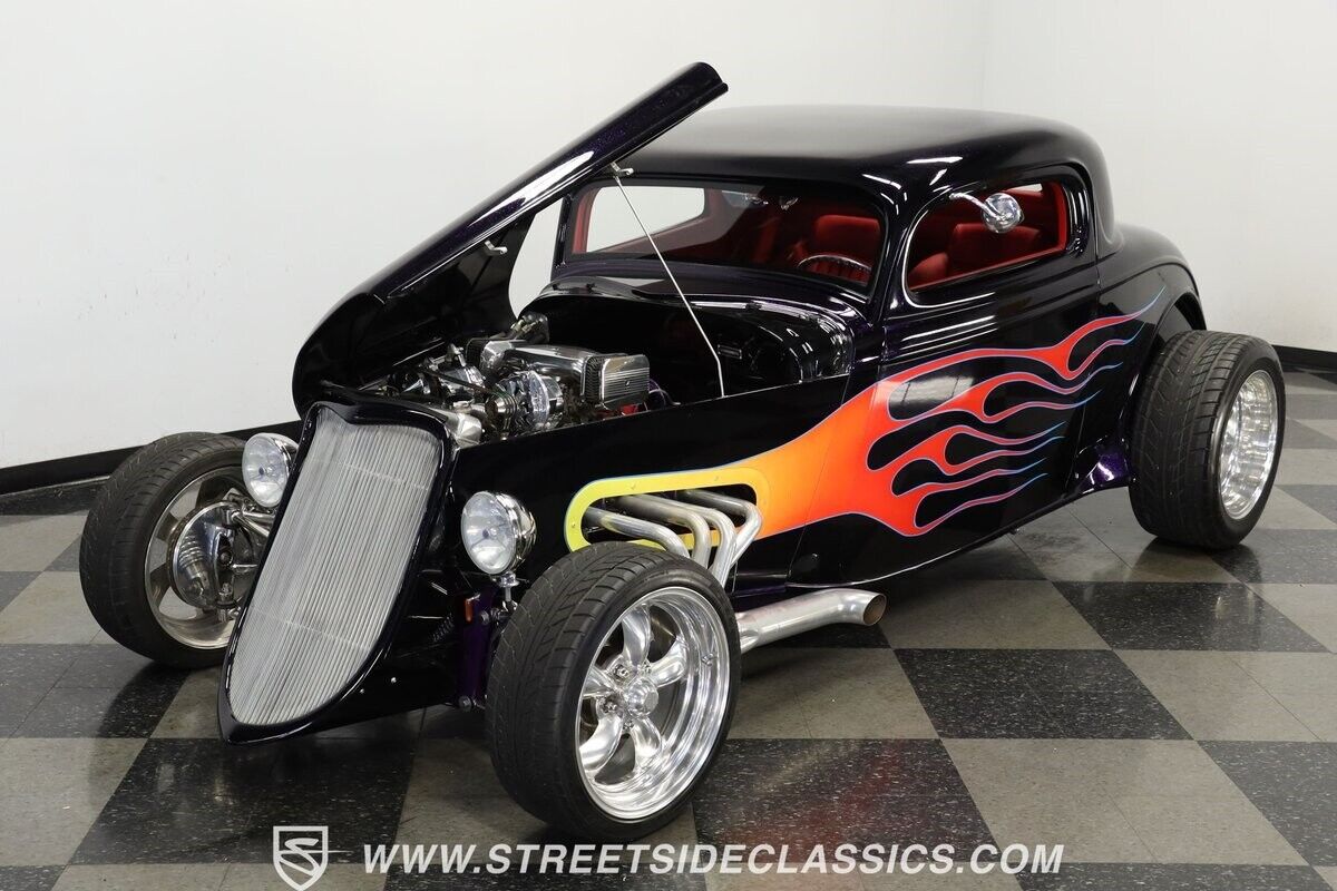 Ford-3-Window-1933-Coupe-29