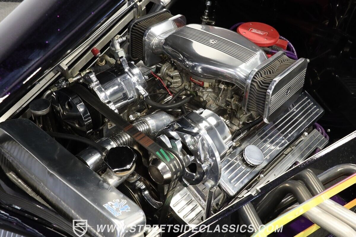 Ford-3-Window-1933-Coupe-3