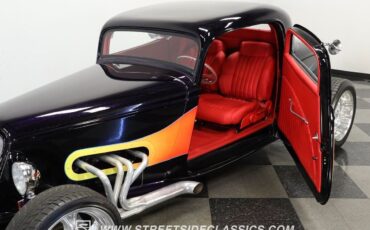 Ford-3-Window-1933-Coupe-32