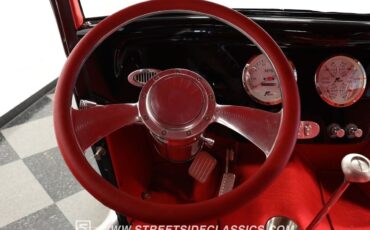 Ford-3-Window-1933-Coupe-35