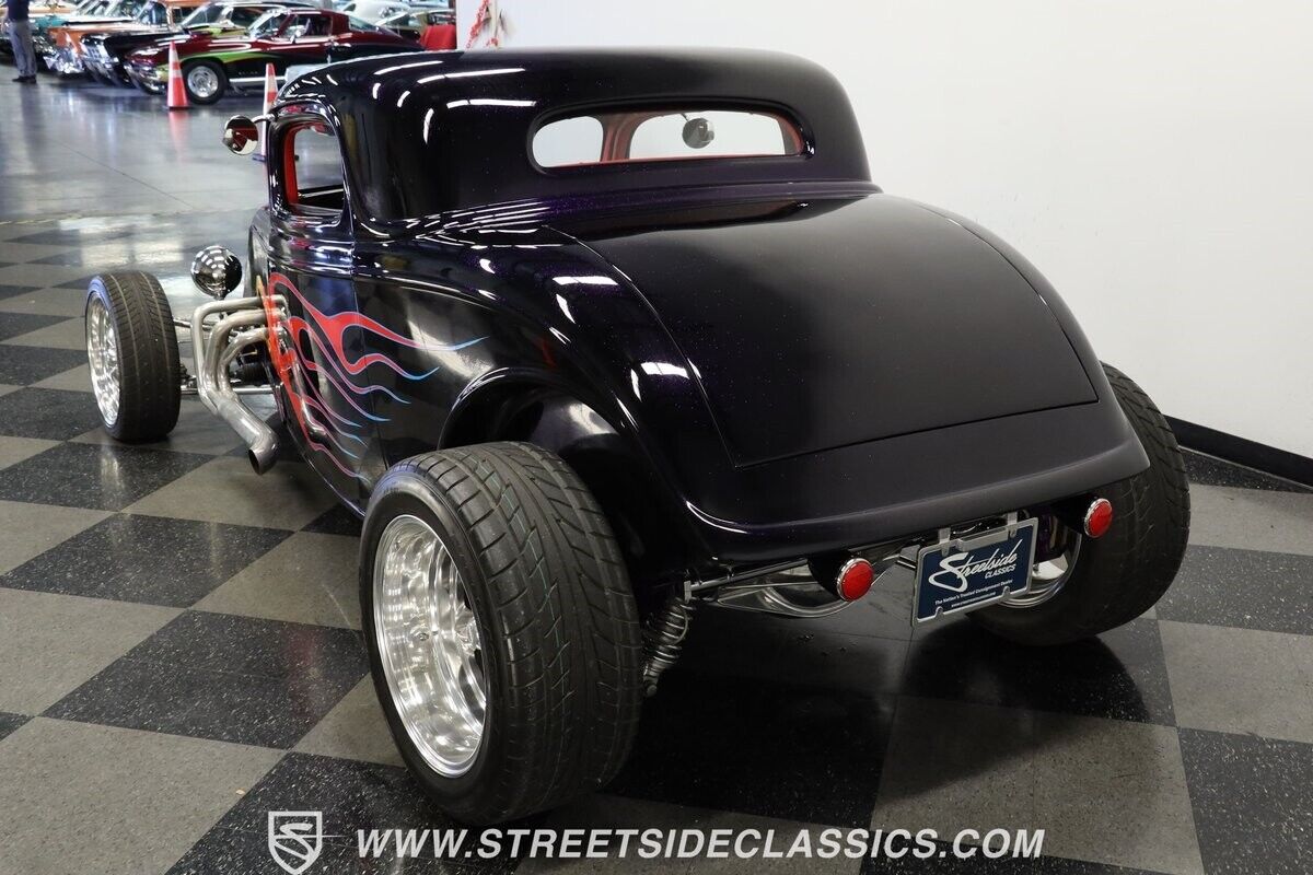 Ford-3-Window-1933-Coupe-7