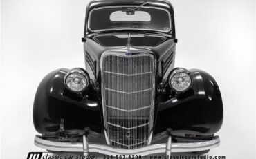 Ford-3-Window-1935-2dr-Car-10