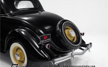 Ford-3-Window-1935-2dr-Car-31