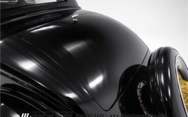 Ford-3-Window-1935-2dr-Car-36