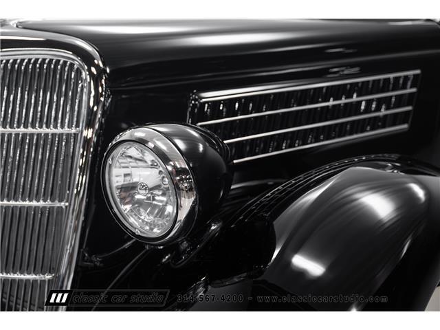 Ford-3-Window-1935-2dr-Car-7