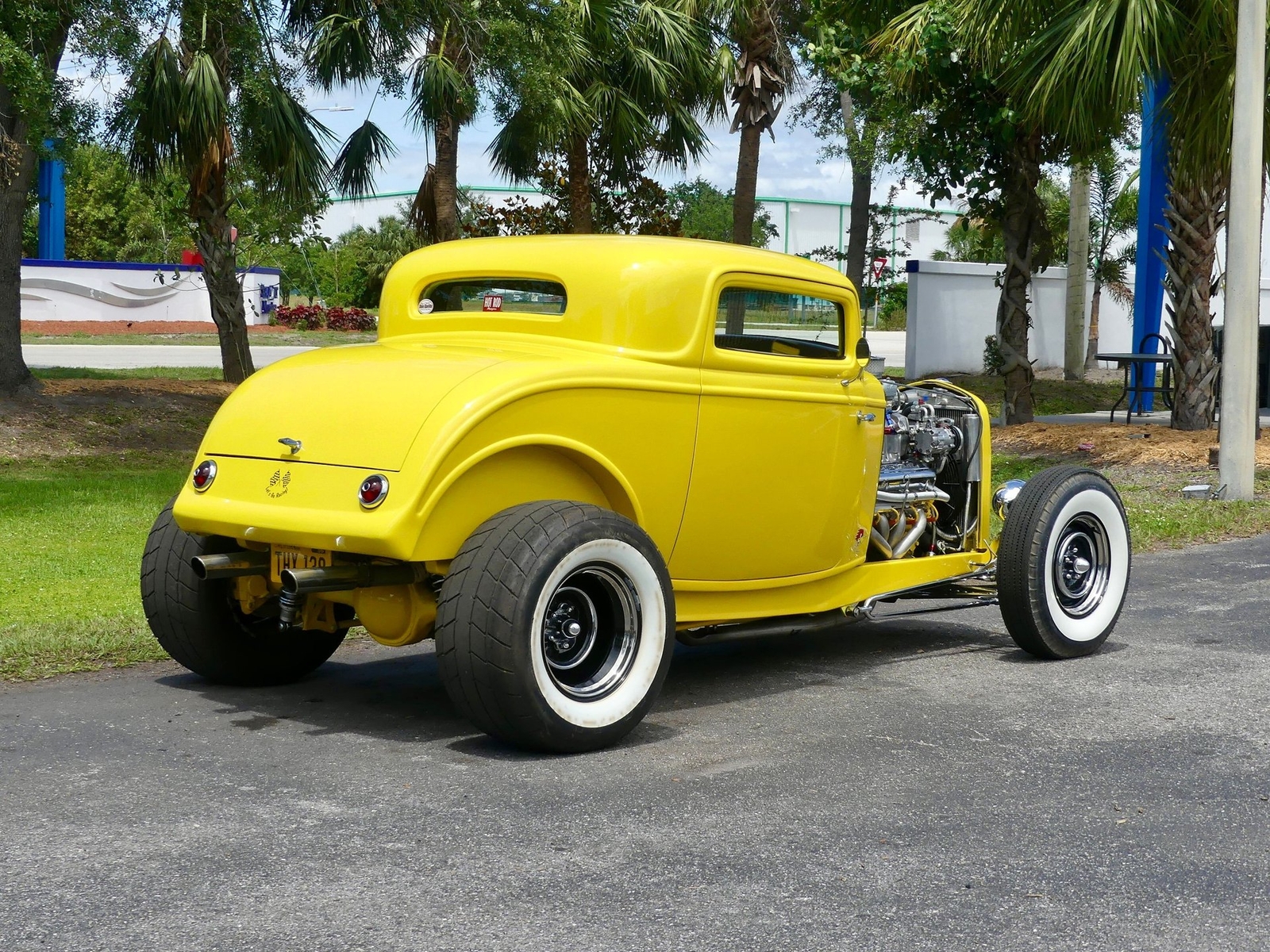 Ford-3-Window-Coupe-1932-Coupe-16