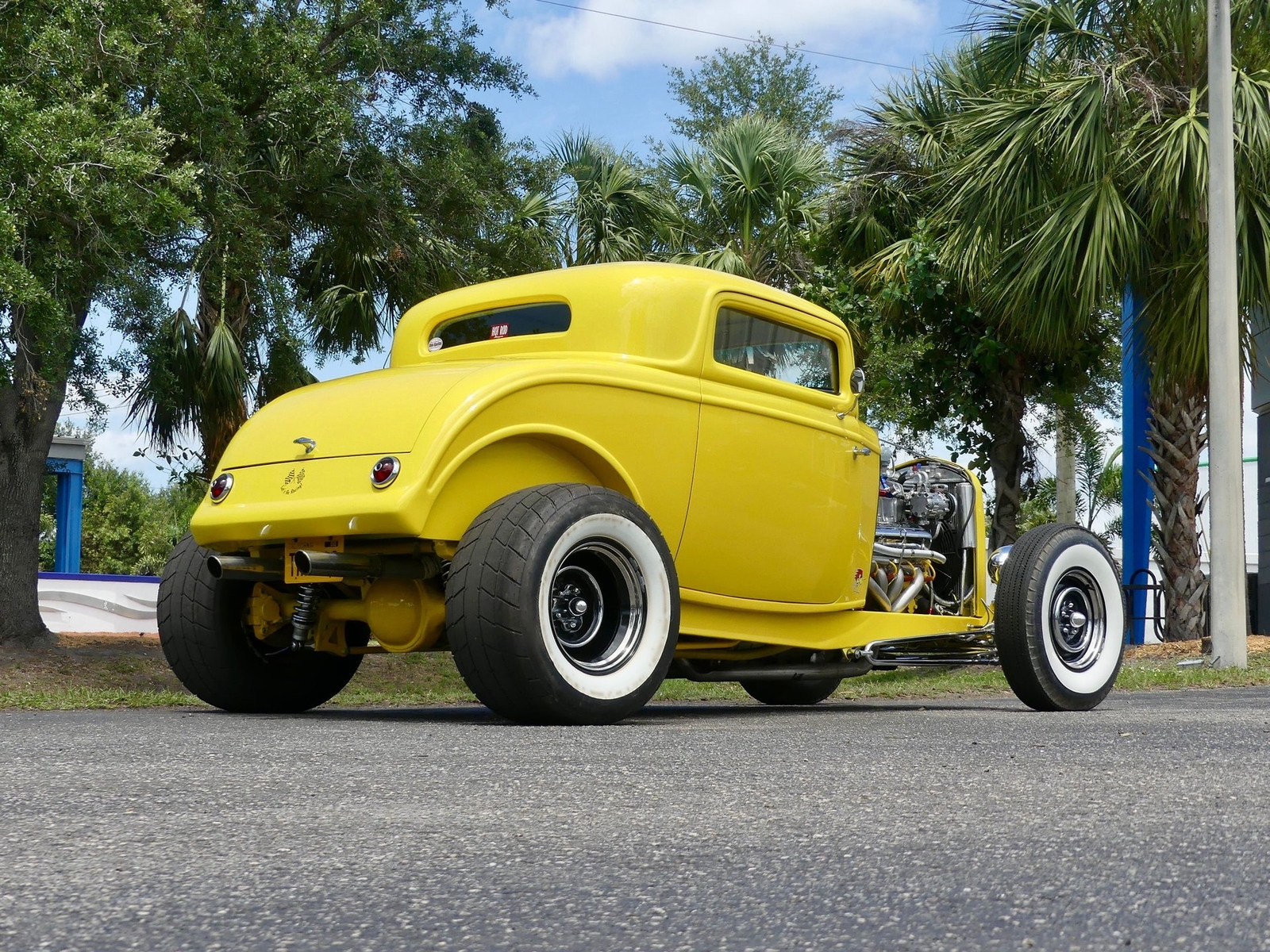 Ford-3-Window-Coupe-1932-Coupe-18