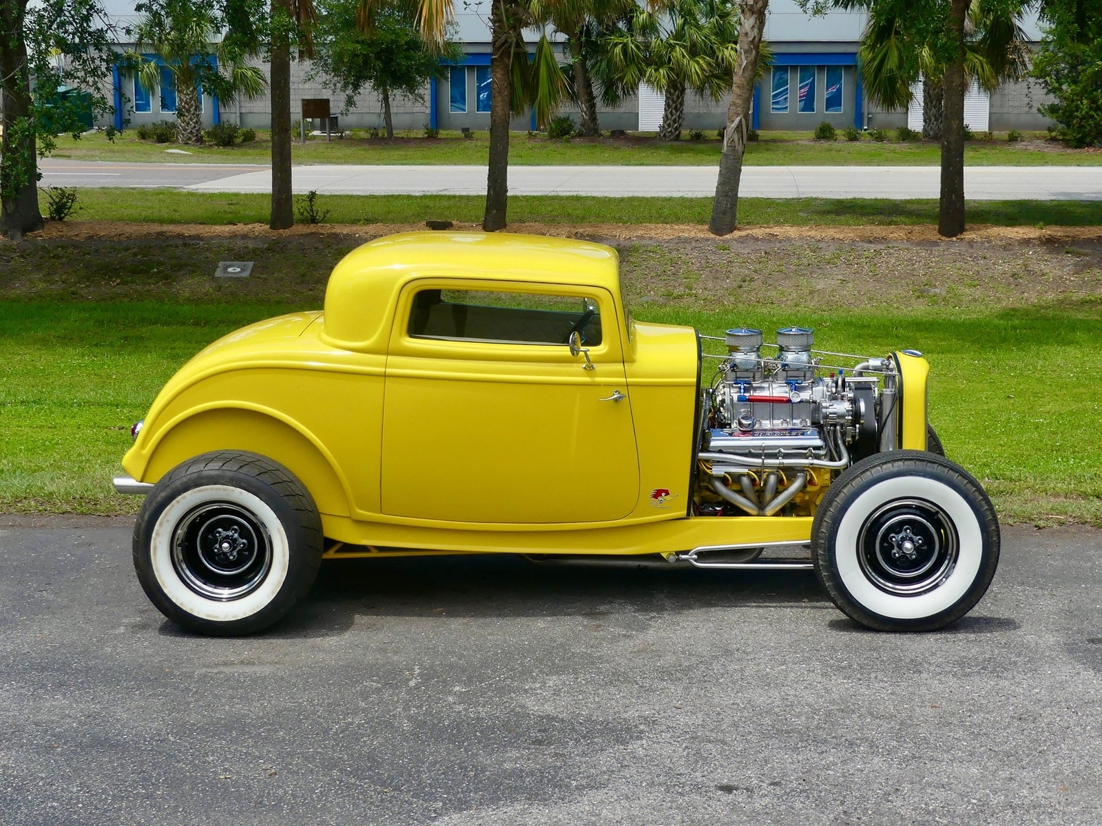 Ford-3-Window-Coupe-1932-Coupe-19