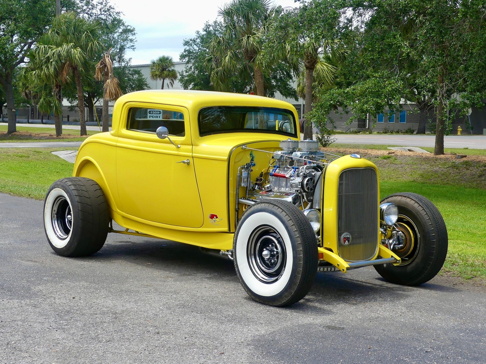 Ford-3-Window-Coupe-1932-Coupe-21