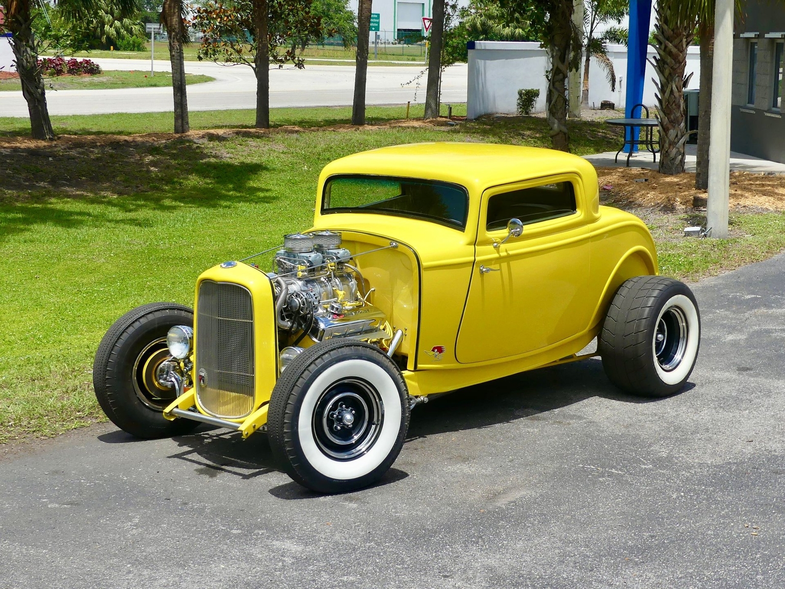 Ford-3-Window-Coupe-1932-Coupe-5