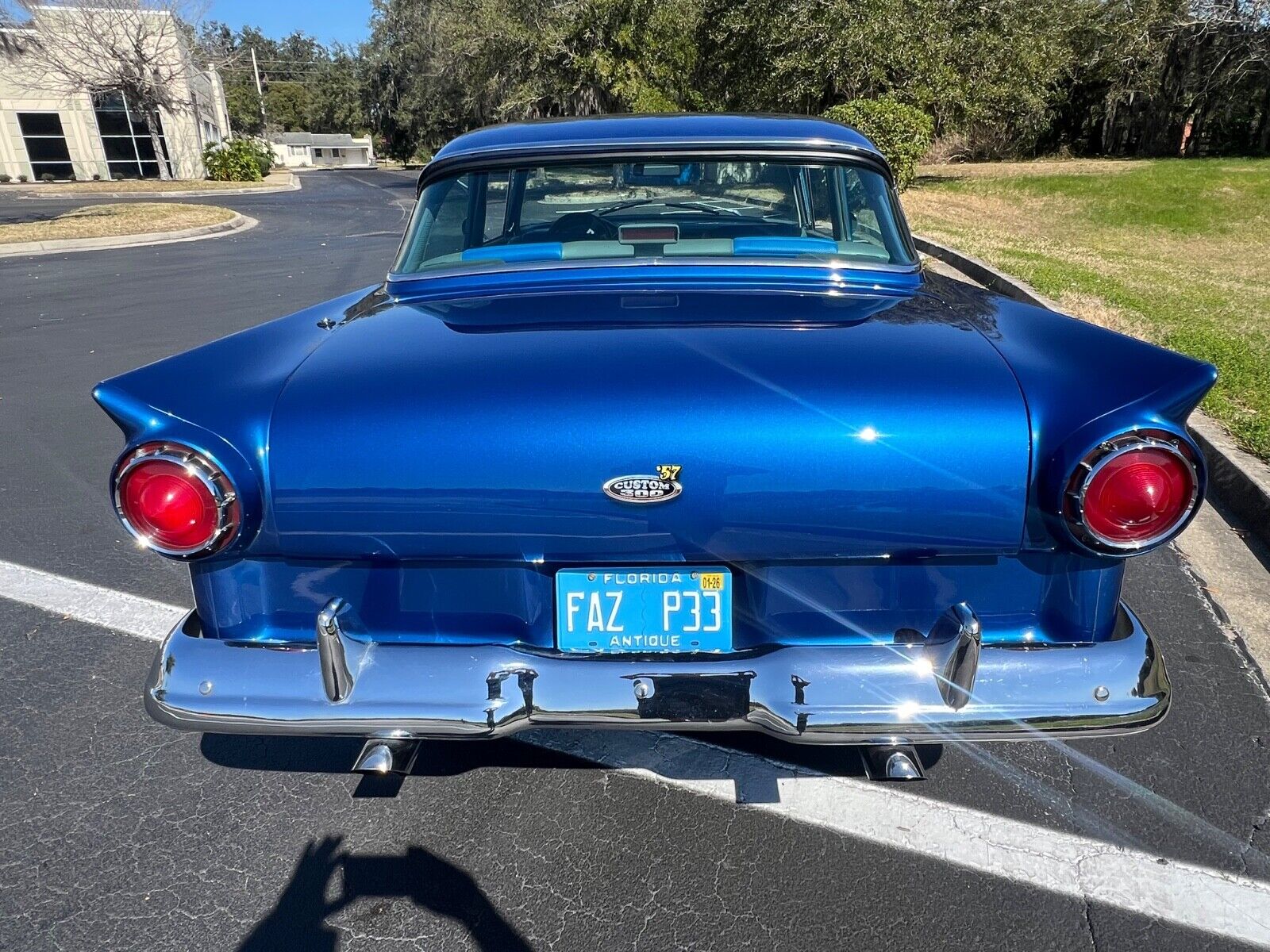 Ford-300-custom-1957-Coupe-5
