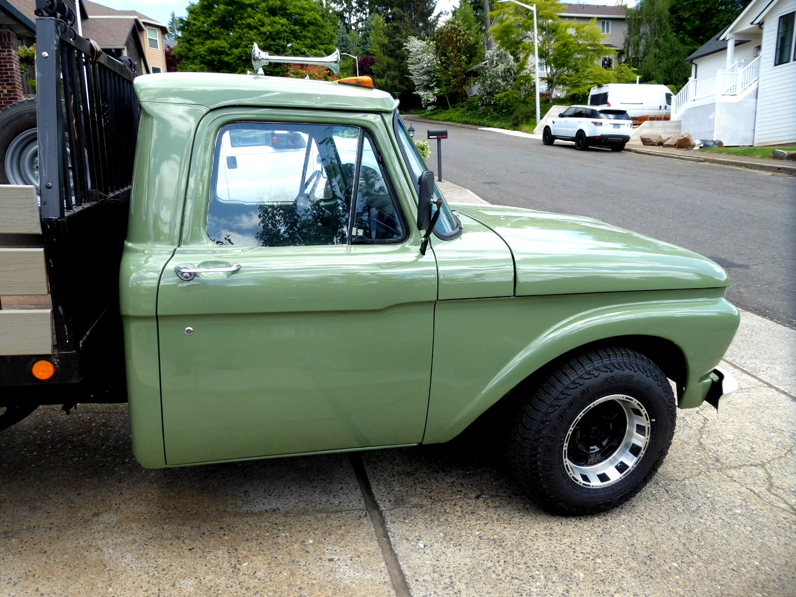 Ford-34-ton-1966-Std-Cab-Pickup-10
