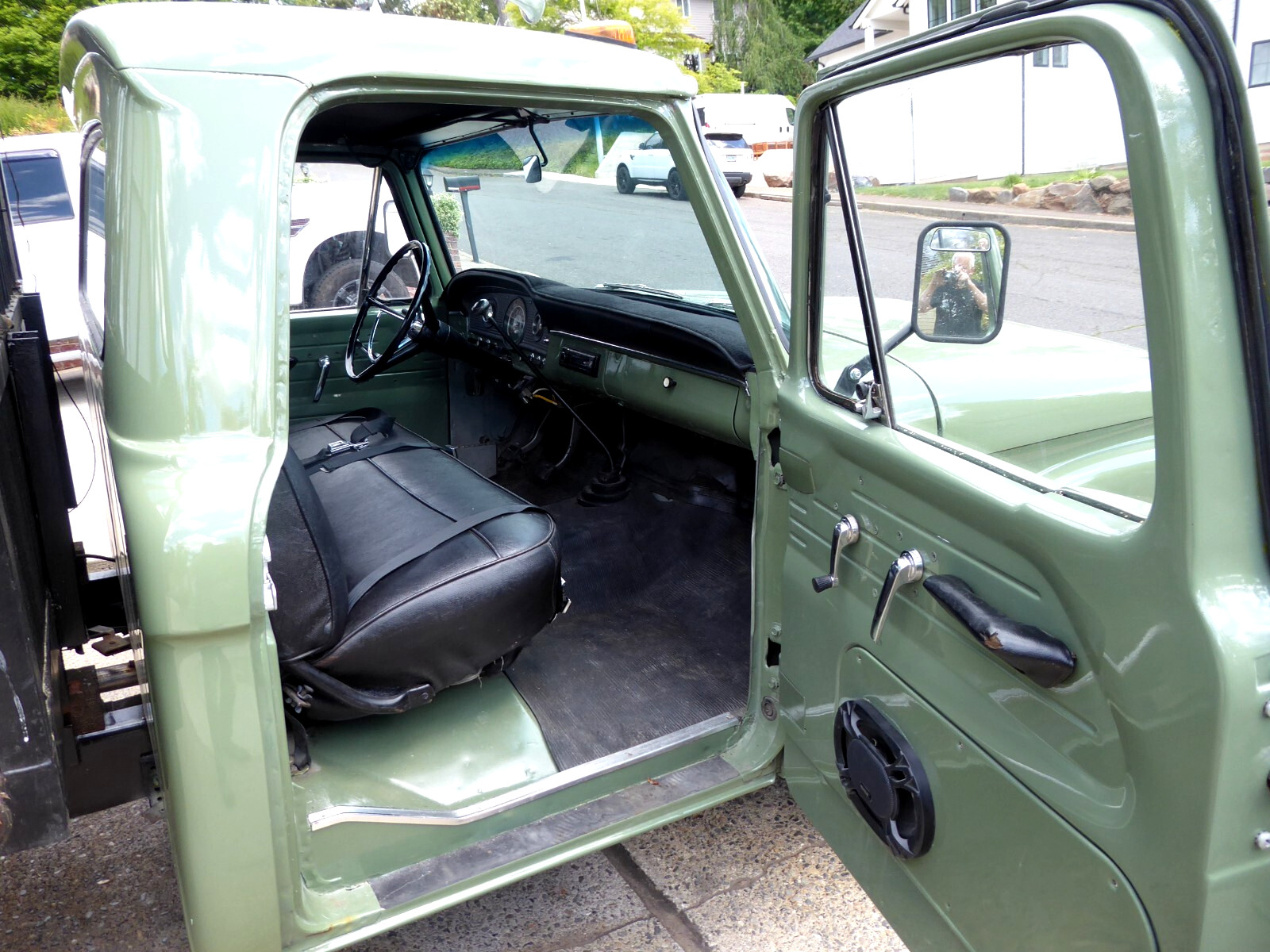 Ford-34-ton-1966-Std-Cab-Pickup-13