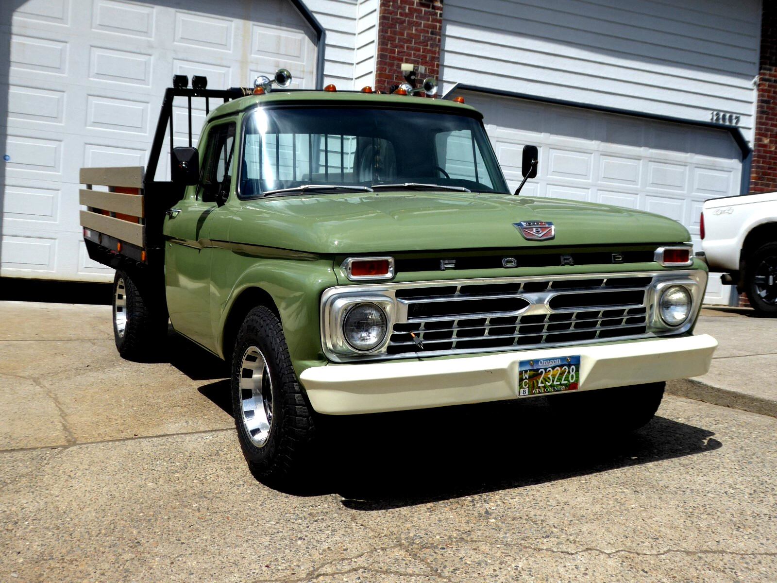 Ford-34-ton-1966-Std-Cab-Pickup-17