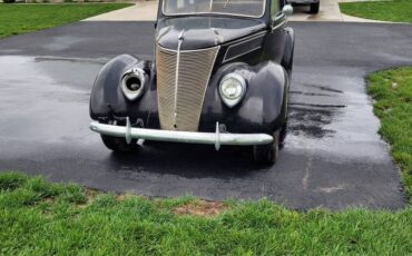 Ford-4-door-sedan-1937-1