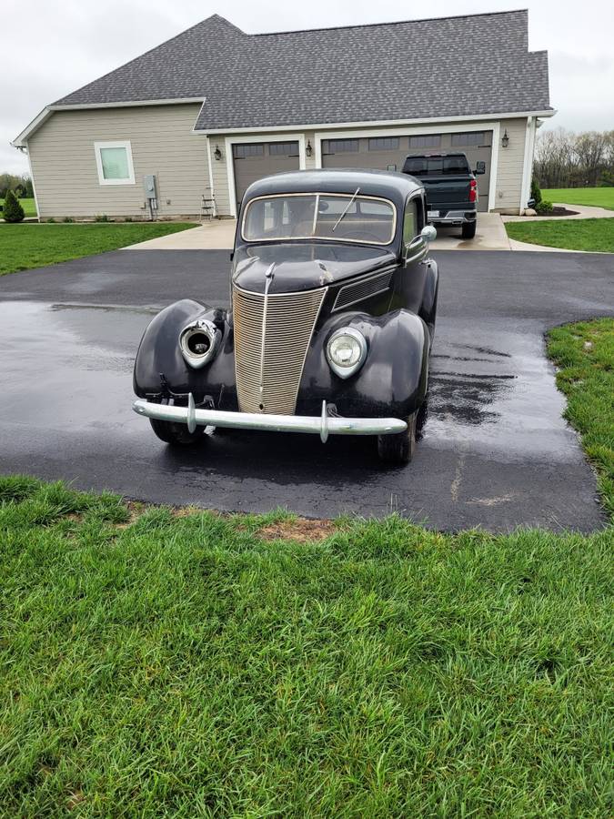 Ford-4-door-sedan-1937-1