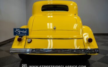 Ford-5-Window-1934-Coupe-20