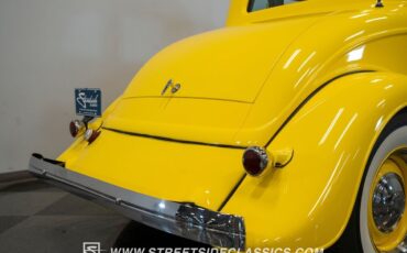 Ford-5-Window-1934-Coupe-21
