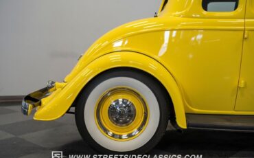 Ford-5-Window-1934-Coupe-22
