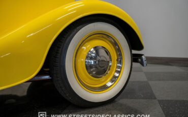 Ford-5-Window-1934-Coupe-27