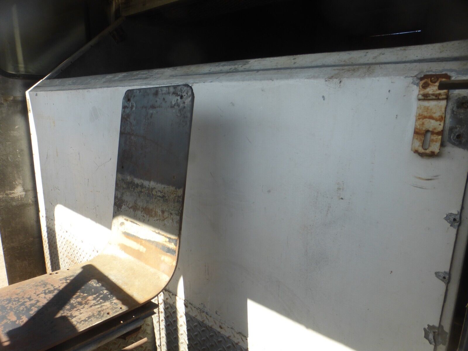 Ford-500-1961-MILK-TRUCK-17