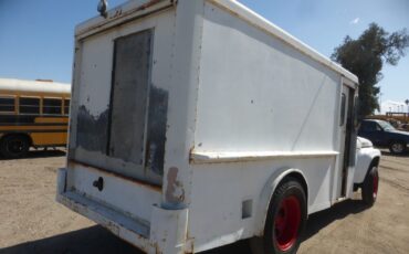 Ford-500-1961-MILK-TRUCK-4