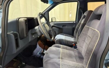 Ford-Aerostar-1989-Van-12