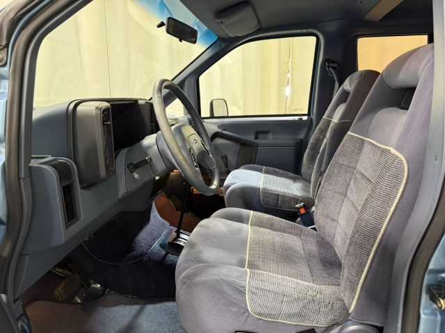 Ford-Aerostar-1989-Van-12